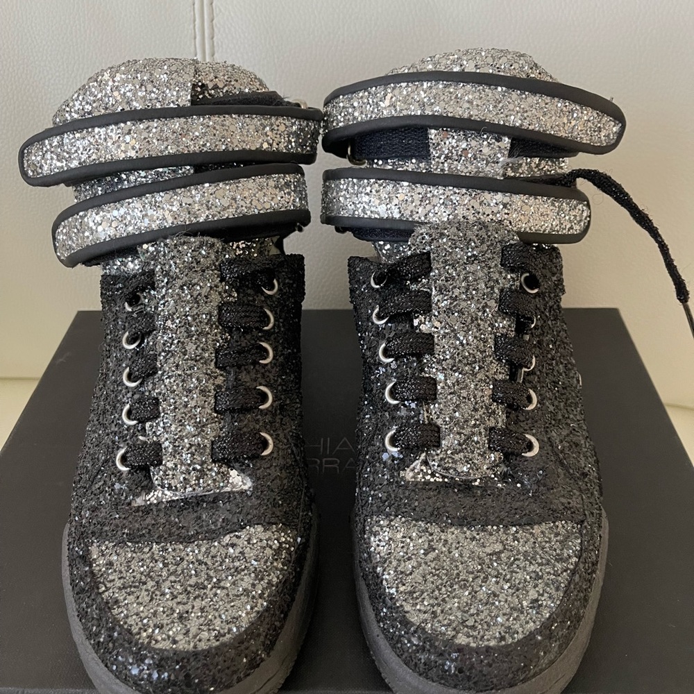 CHIARA FERRAGNI GLITTER BLACK SNEAKERS